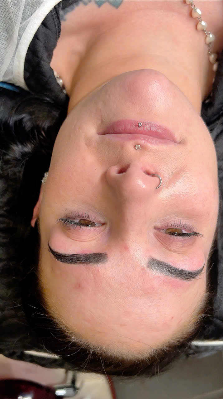 Augenbrauen Pigmentierung Feedback